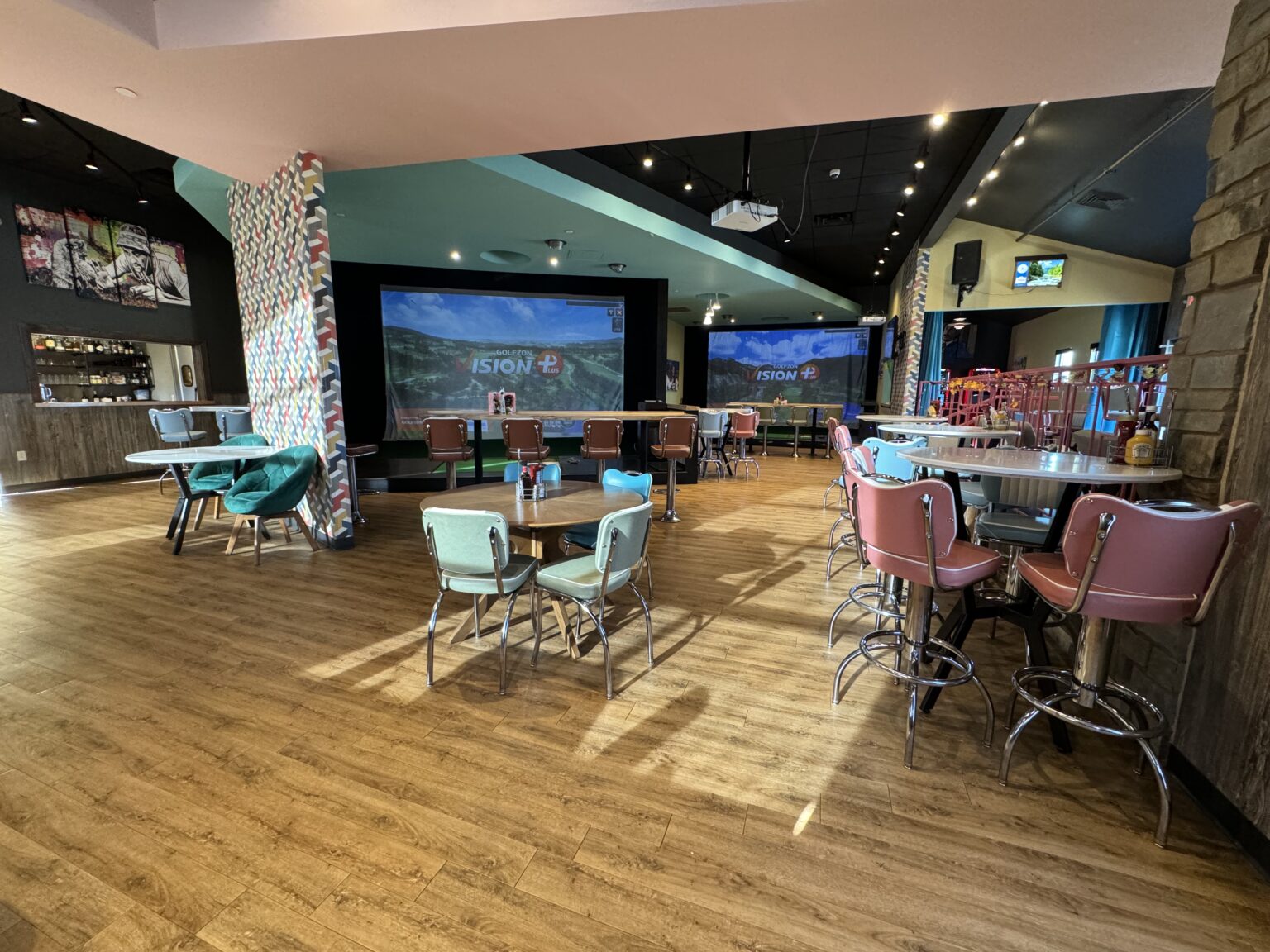 PRIVATE PARTIES – Headquarters Bar & Restaurant